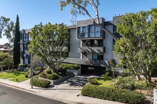 West Hollywood condos are popular for their walkability to local attractions and entertainment.