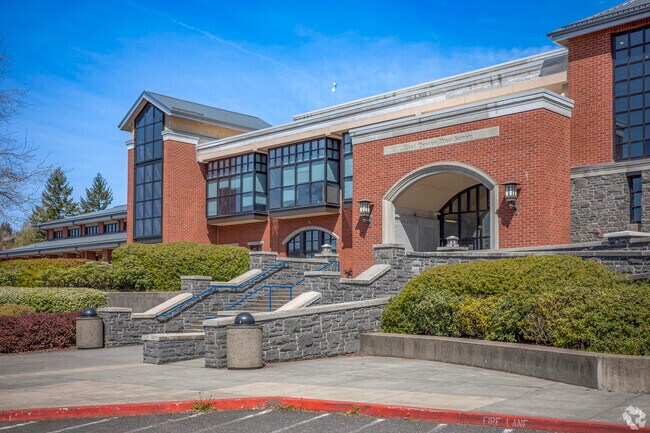 Lake Oswego Senior High School entrance in Uplands, Lake Oswego.