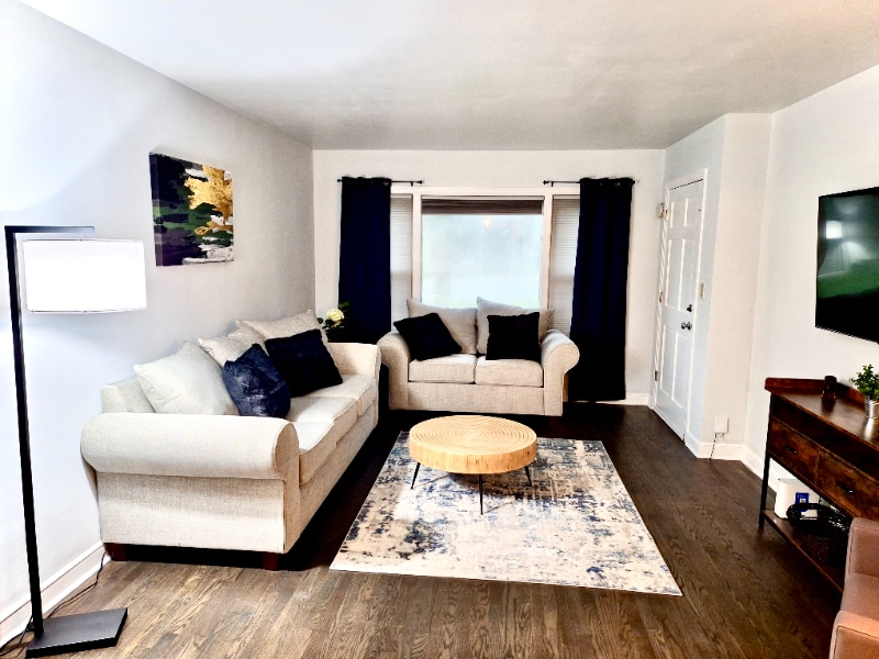 545 Elm Grove Rd, Elm Grove, WI 53122 - photo 1