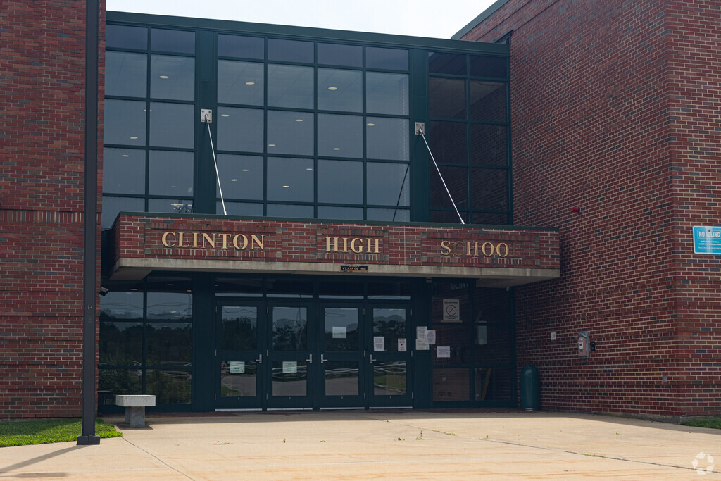 Welcome to Clinton Senior High School located in South Clinton, MA.