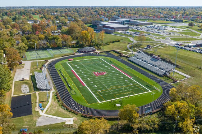 Tates Creek High School serves Hartland and the surrounding areas.