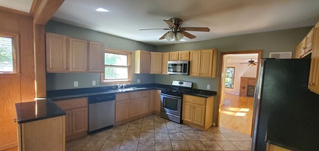 2923 Arthur St NE, Minneapolis, MN 55418 - photo 5