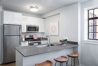 1998 W Diversey Pkwy, Chicago, IL 60614