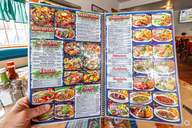 Los Eduardos is a popular restaurant in the neighborhood of Dairy.