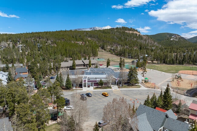 Breckenridge Elementary School is an International Baccalaureate (IB) World School, offering the Primary Years Programme. This approach encourages students to think critically and independently, preparing them for future academic challenges.