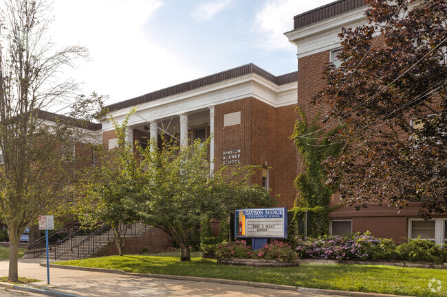 The Davison School is part of the Malverne Public Schools but is in Lynbrook, NY.