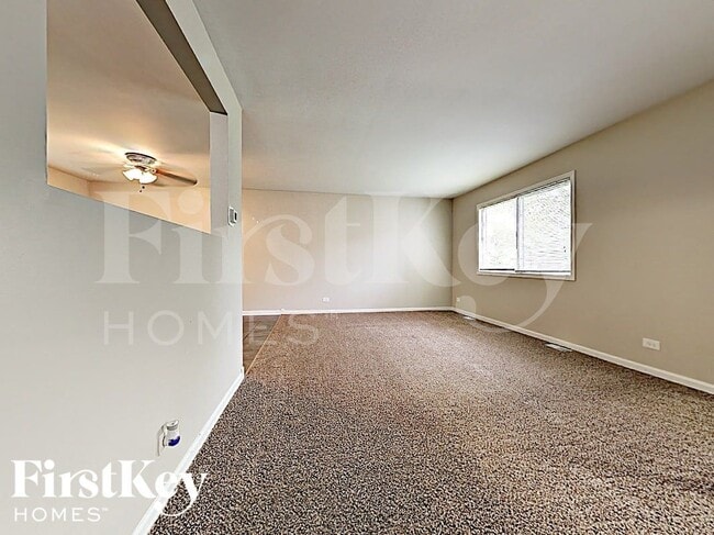 42 Deerpath Rd, Matteson, IL 60443 - photo 2