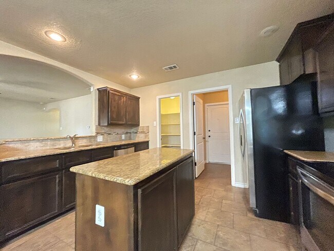 601 W Little Dipper, Killeen, TX 76542 - photo 6