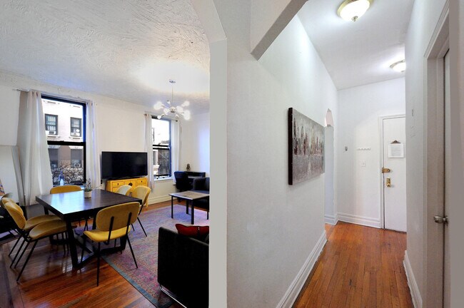 414 W 46th St unit FL2-ID1039027P, New York, NY 10036 - photo 5