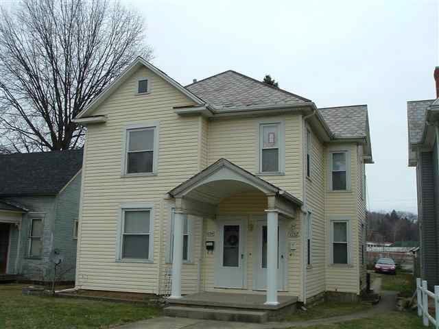 1152 N Columbus St unit 2, Lancaster, OH 43130 - photo 1
