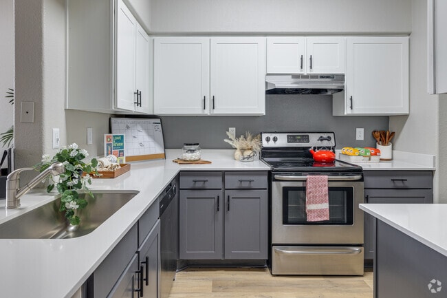 Gateway at Tempe, Tempe, AZ 85281 - photo 3