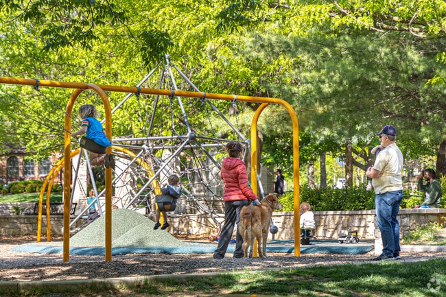 Mission Hills has a wealth of scenic landscaping and recreation areas.