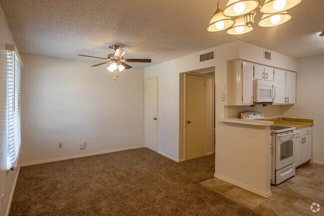 Meadow Ridge Apartments, Midwest City, OK 73130 - photo 6