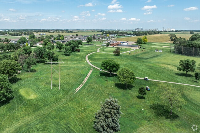 As temperatures rise, golf tournaments become popular events in Columbus.