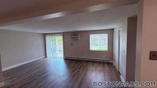310 Thompson Rd Unit 123, Webster, MA 01570