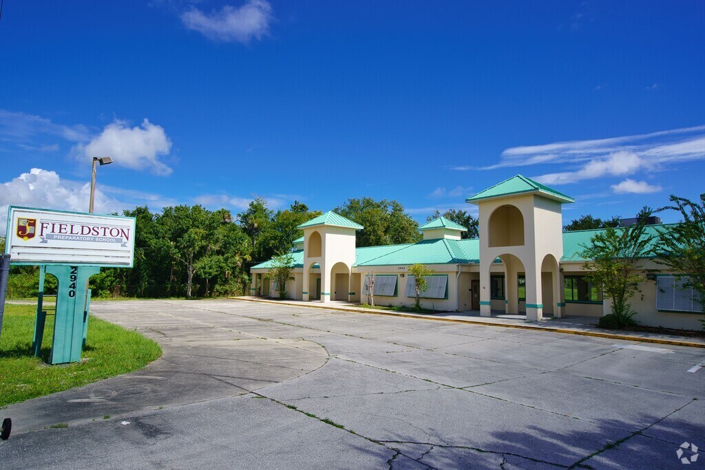 Welcome to Fieldston Preparatory School in Titusville.