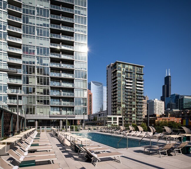 310 N Halsted St unit 2811, Chicago, IL 60661 - photo 7