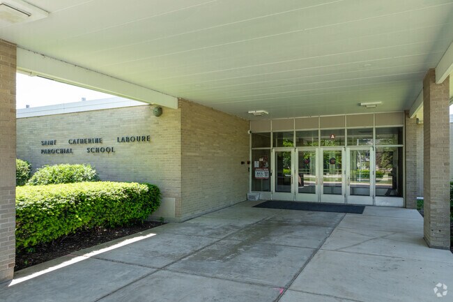 St Catherine Laboure School serves students from PK-5.