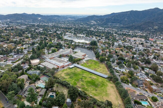 Students at Rosemont Middle School score well above the state average.