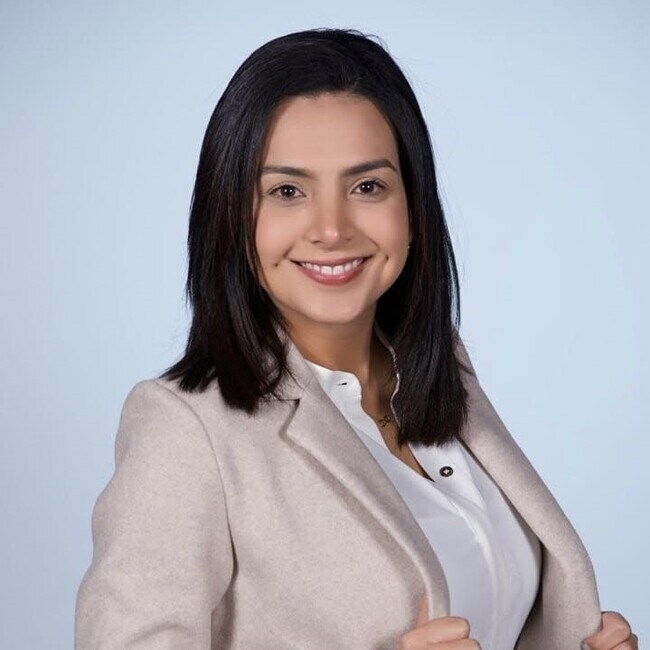 Agent Photo