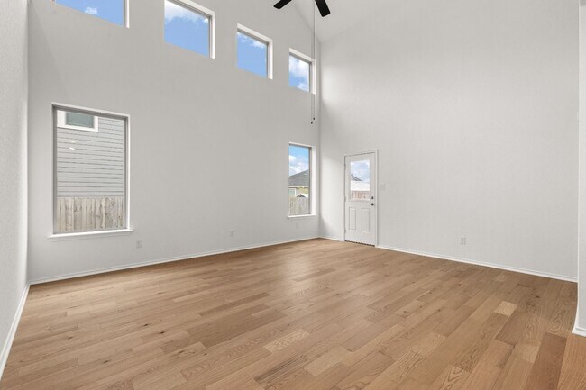 12550 Molsheim Rd, Schertz, TX 78154 - photo 7