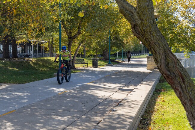 Residents of Stephens Park have easy access to local parks and outdoor recreation.