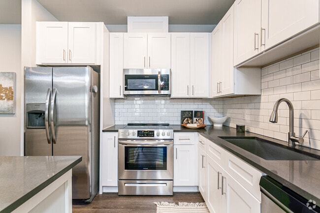 The Mark at Chatham, Savannah, GA 31405 - photo 6