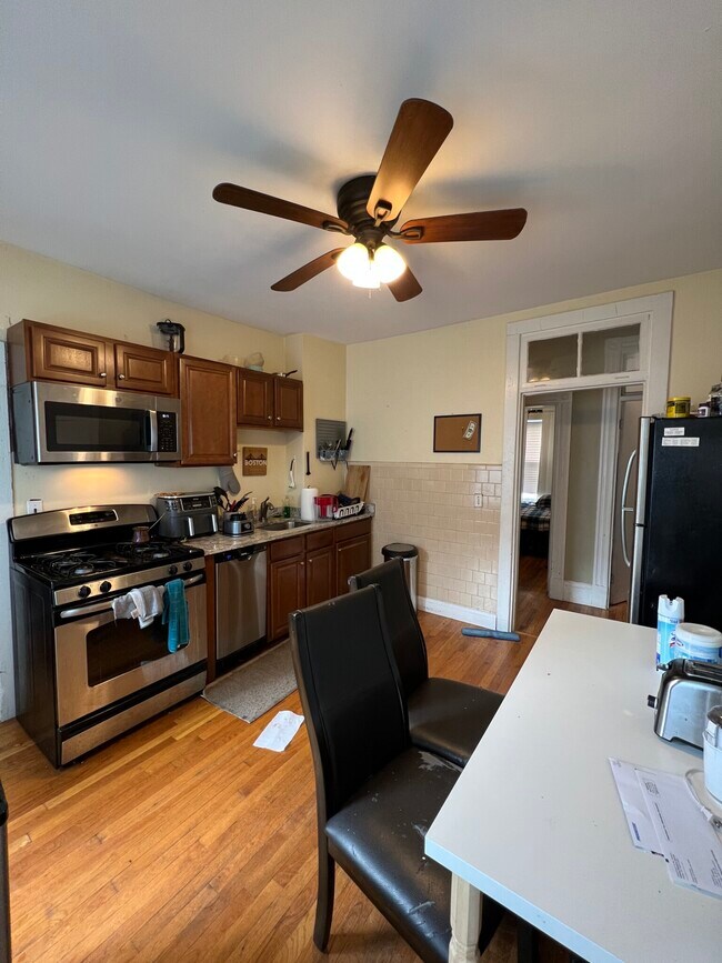 59 Cedar St unit 3R, Somerville, MA 02143 - photo 5