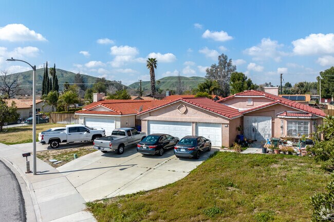A row of Spanish-style single-family homes in Arrowhead Farms.