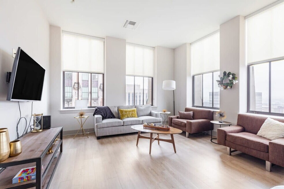 10 Light St unit FL19-ID1024652P, Baltimore, MD 21202 - photo 1