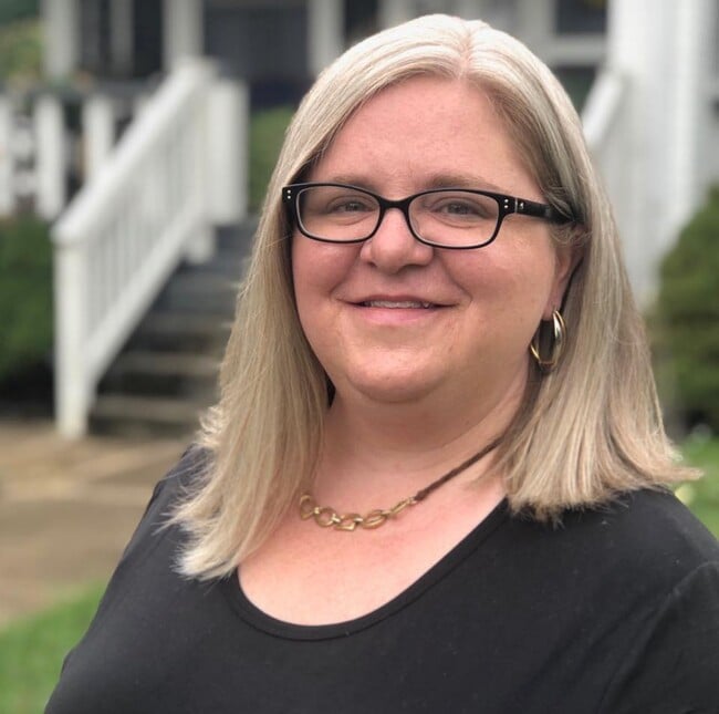 April Bryant Real Estate Agent in Roanoke, VA