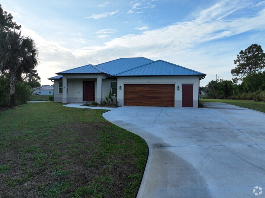 107 Capri Ave, Sebastian, FL 32958 - photo 2