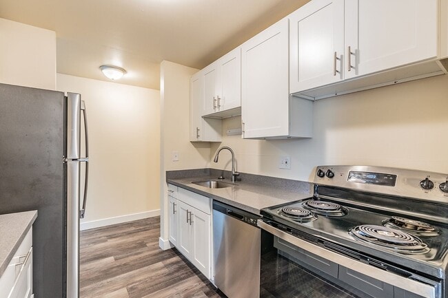 Fairway Apartments, Seattle, WA 98126 - photo 6