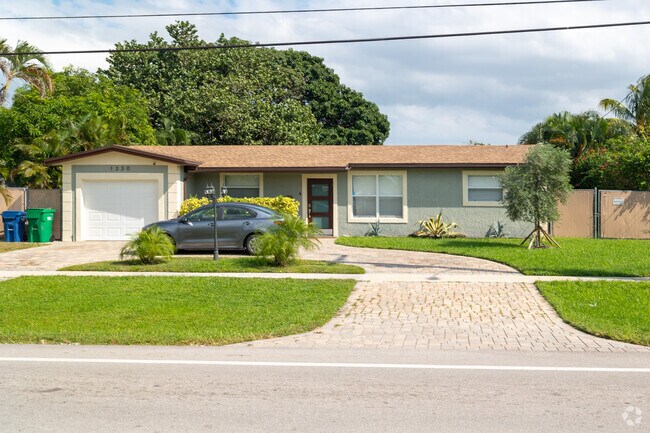 Lauderhill in Ft Lauderdale has lots of ranch style homes.