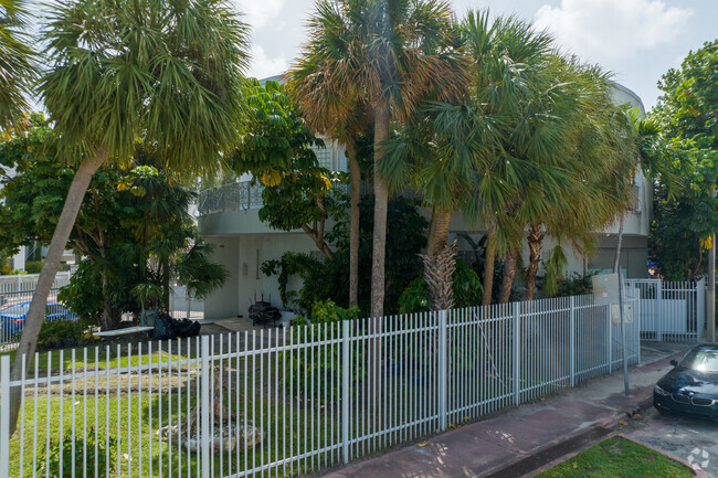 Yeshiva Elementary is a favorite institution among residents and neighbors.