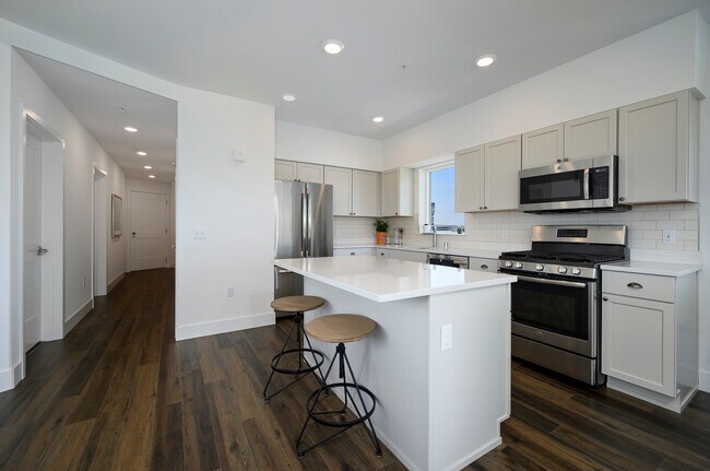 The Point, Seattle, WA 98101 - photo 3