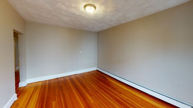 1011 Washington St unit 2, Newtonville, MA 02460 - photo 5