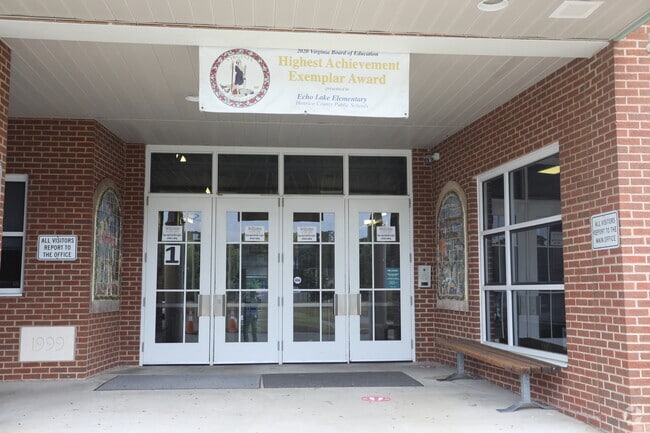 Echo Lake Elementary School received the Highest Achievement Exemplar Award in 2020.