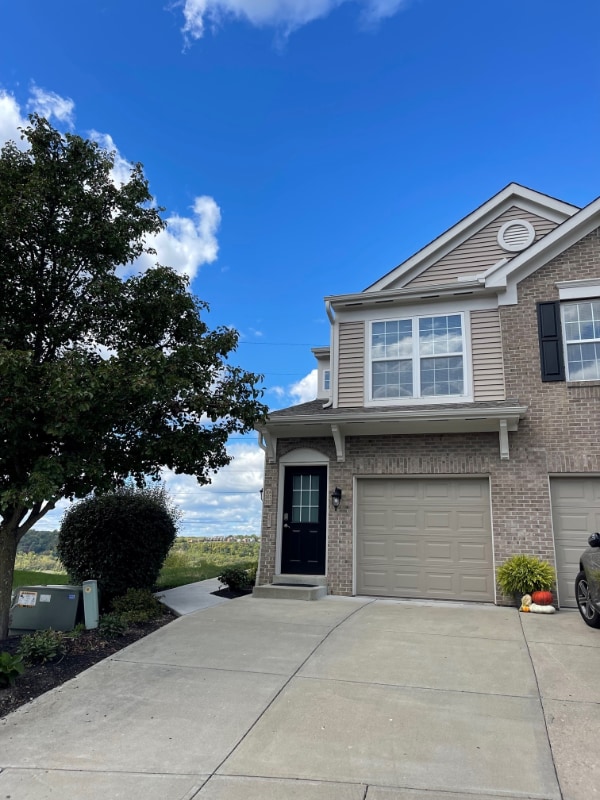 301 Skyview Ct, Ludlow, KY 41016