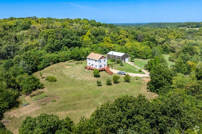 It is easy to find colonial homes with 10 acer lots in the Scenic Riverway neighborhood.