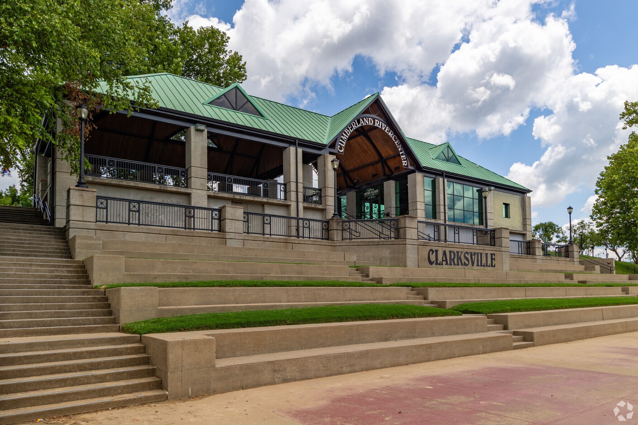 McGregor Park has a large river front pavilion for local events.