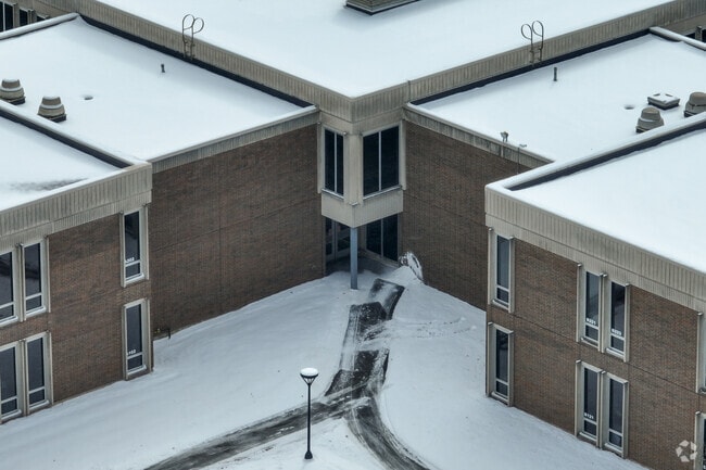 Highlands Senior High School offers after school programs for students to participate in.