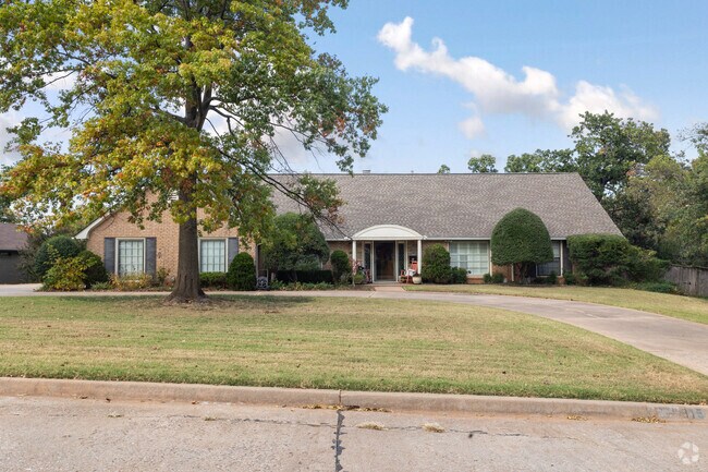 Traditional ranch homes are available in Tuscan Park-Clayton Pond.
