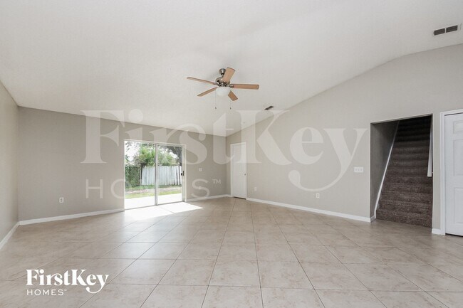 329 Chiquita Ct, Kissimmee, FL 34758 - photo 3