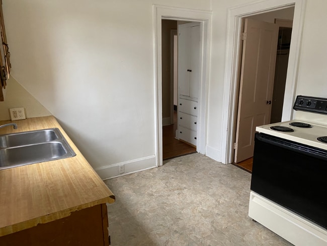 619 Allen Ave, Chillicothe, OH 45601 - photo 6