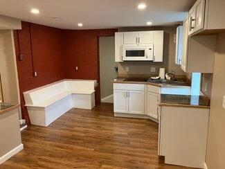 51 Mount Vernon St Unit B, Melrose, MA 02176