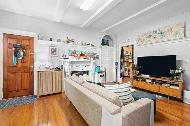 45 Gordon St unit 3, Allston, MA 02134 - photo 2