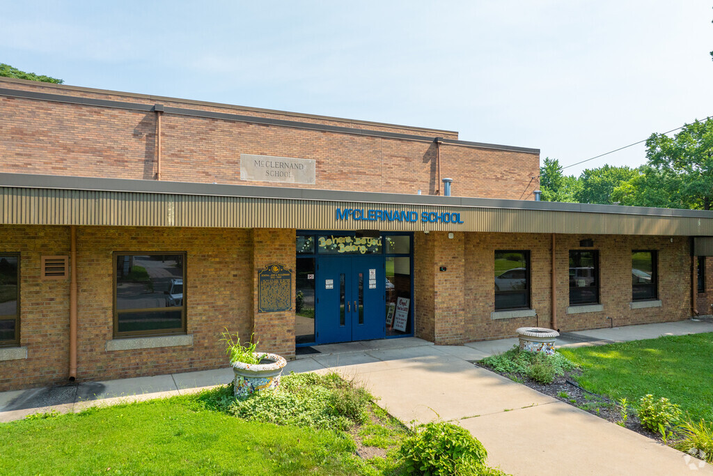 McClerland Elementary has an overall Niche score of C+.