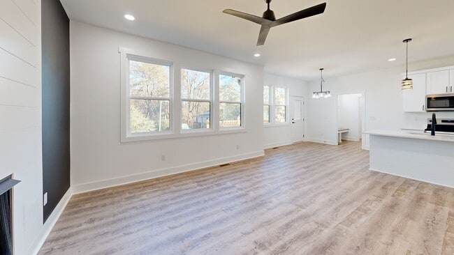 5 Bane Rd, Taylors, SC 29687 - photo 3