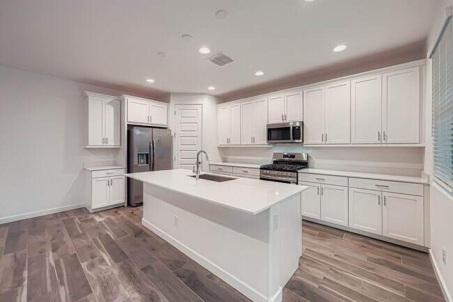 8331 E Peterson Ave, Mesa, AZ 85212 - photo 5